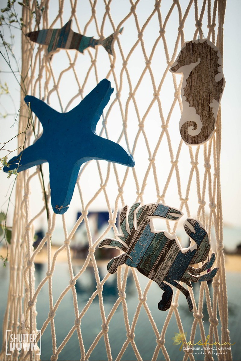 Pool party decor